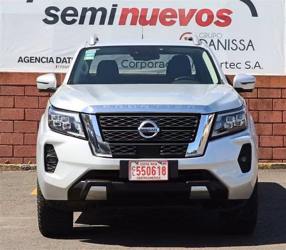 NISSAN FRONTIER 2021 MANUAL DIESEL GRIS