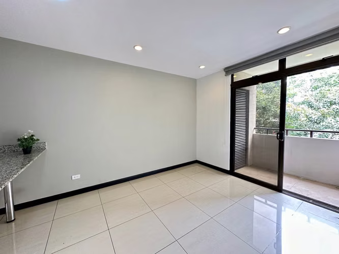 ALQUILER DE APARTAMENTO EN CONDOMINIO EN POZOS DE SANTA ANA - Imagen 2