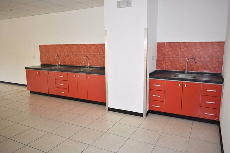 Oficinas en alquiler en Escazú Guachipelín  | Ideal para oficinas ID 255 - Imagen 14