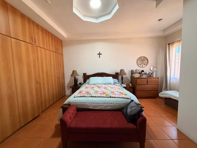 Venta de casa independiente en Alajuela / Desamparados