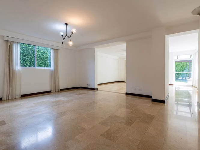 VENTA DE CASA EN VALLE DEL SOL - Imagen 5