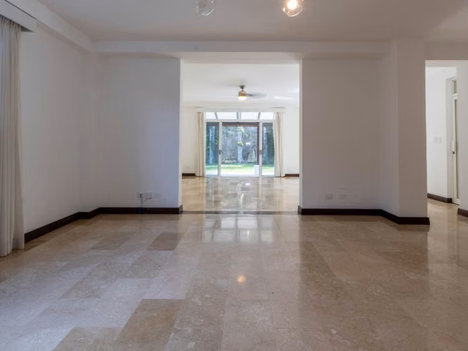 VENTA DE CASA EN VALLE DEL SOL - Imagen 7