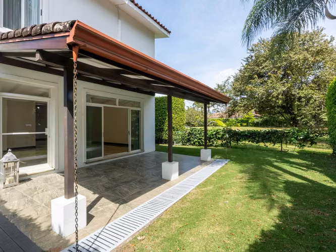 VENTA DE CASA EN VALLE DEL SOL - Imagen 8