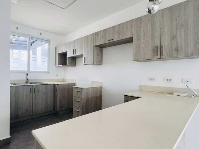 Venta de Casa con la cuota condominal accesible en Heredia