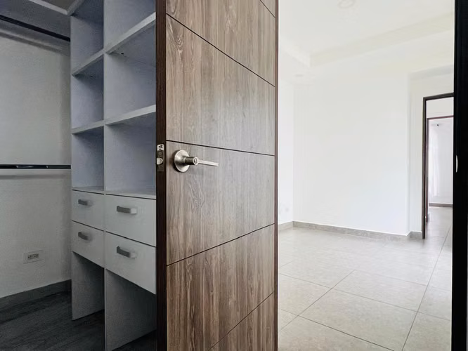 Venta de Casa con la cuota condominal accesible en Heredia