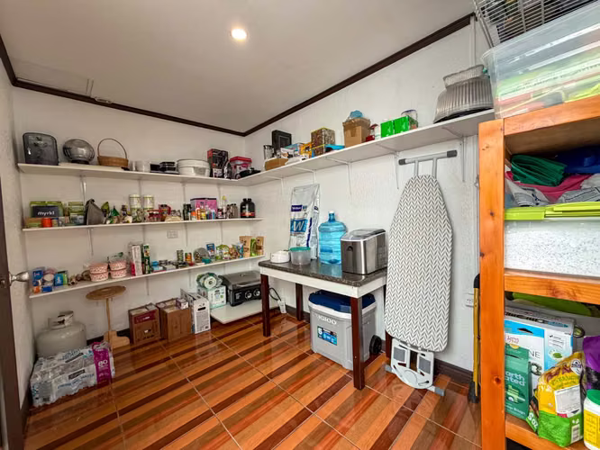 Venta de casa Esquinera Con Amplio Jardín - Imagen 12