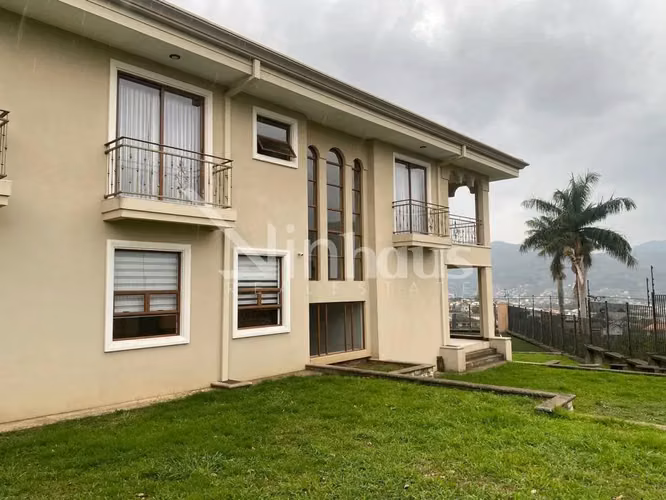 Casa de Lujo en Alquiler, Colinas de Montealegre 42860