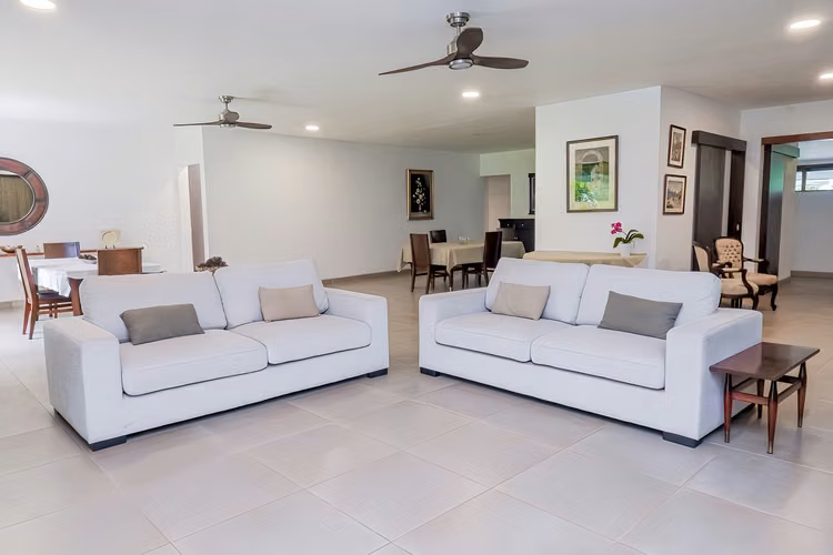 Venta de Casa de una sola planta en Salitral, Santa Ana