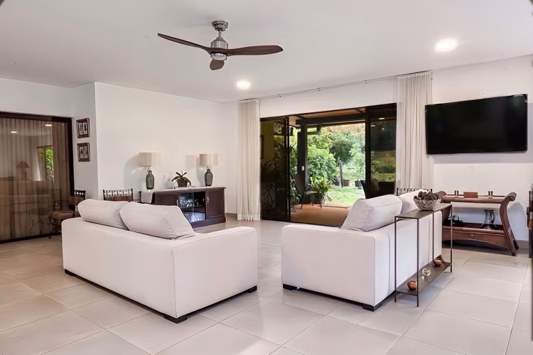 Venta de Casa de una sola planta en Salitral, Santa Ana