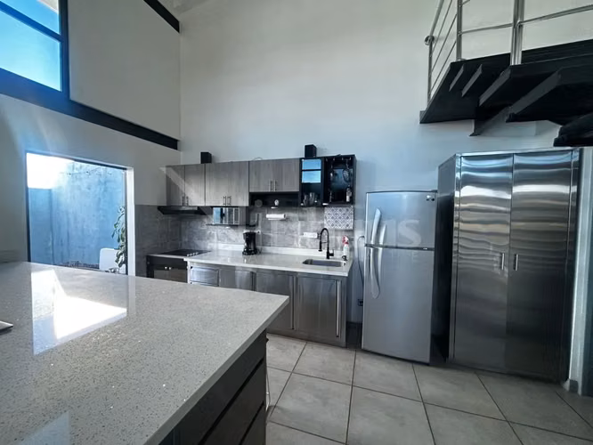 Alquiler de Casa en Condominio con Amenidades 42800