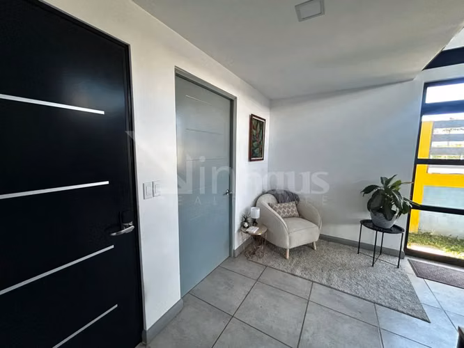 Alquiler de Casa en Condominio con Amenidades 42800