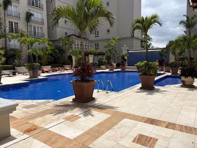 Amplio apartamento en alquiler, en Cortijo Los Laureles. - Imagen 5