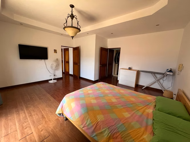 Exclusiva Oportunidad en Escazú | Adquiera una Residencia o las 3 juntas - Imagen 15