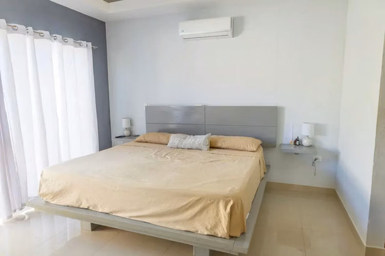 Villa de Inversión: 2 Casas + Piscina | Cerca de Playa Blanca, Jacó - Imagen 9