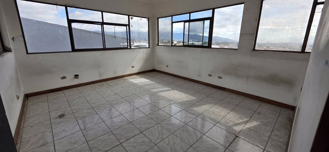 SE VENDE EDIFICIO EN TIBAS CENTRO  PARA REMODELAR 4 PLANTAS