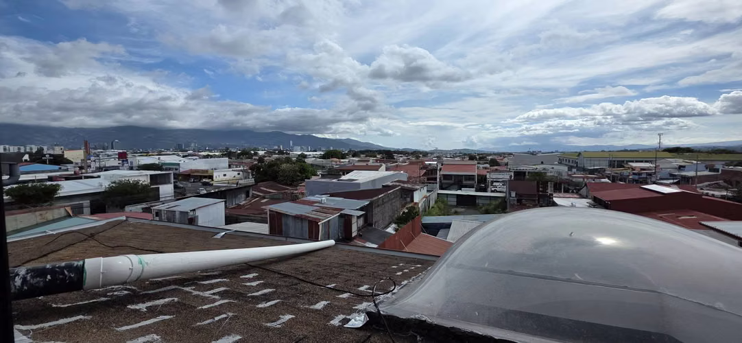 SE VENDE EDIFICIO EN TIBAS CENTRO  PARA REMODELAR 4 PLANTAS