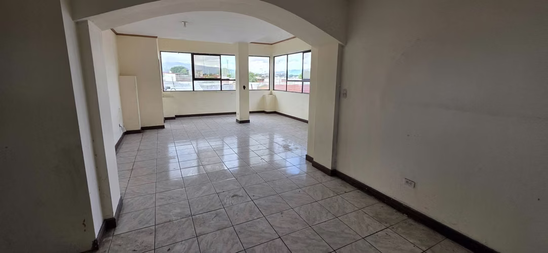 SE VENDE EDIFICIO EN TIBAS CENTRO  PARA REMODELAR 4 PLANTAS