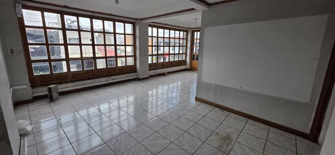 SE VENDE EDIFICIO EN TIBAS CENTRO  PARA REMODELAR 4 PLANTAS