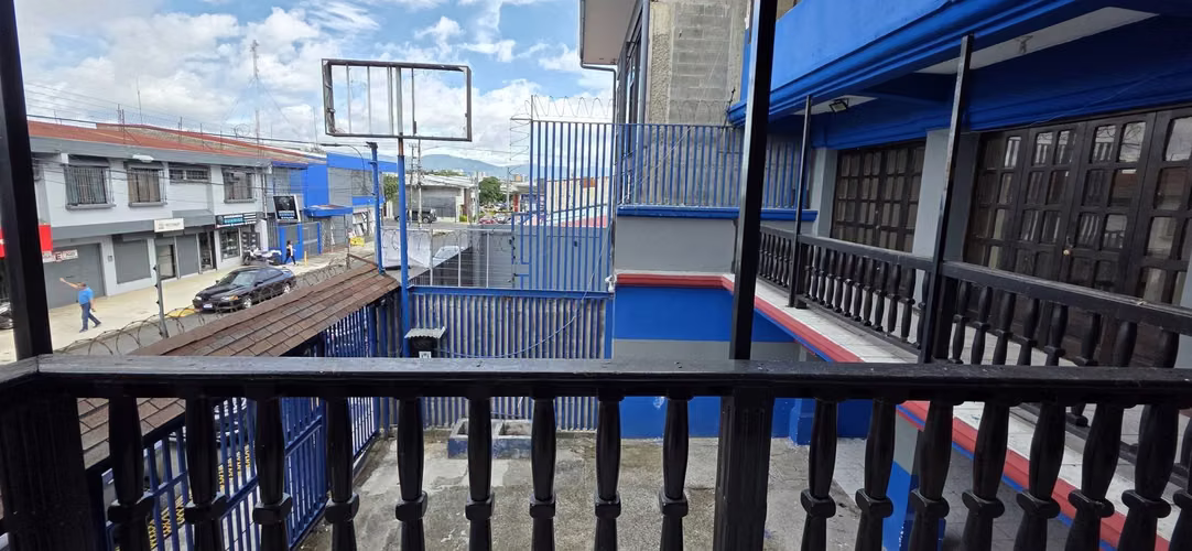 SE VENDE EDIFICIO EN TIBAS CENTRO  PARA REMODELAR 4 PLANTAS