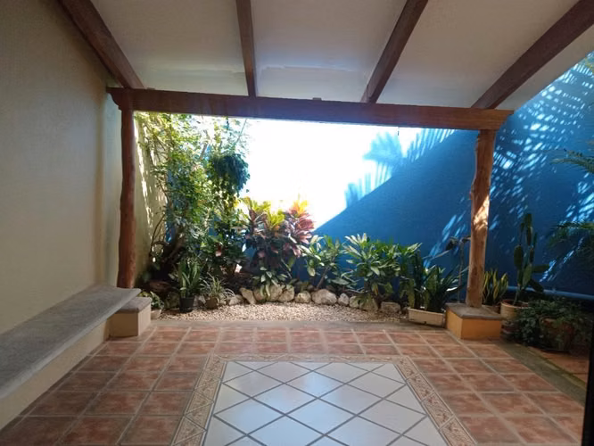 CASA EN ESCAZÚ - JABONCILLOS - Imagen 3