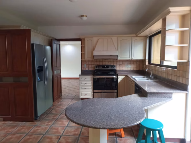 CASA EN ESCAZÚ - JABONCILLOS - Imagen 18