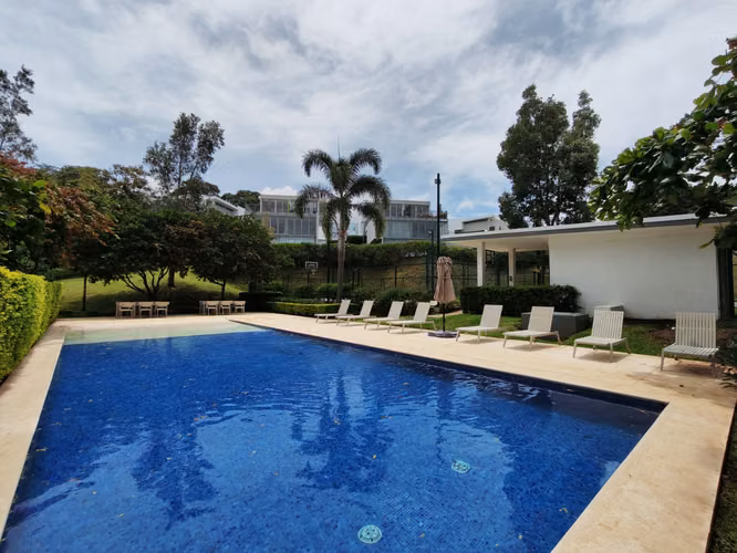 Ganga! Apartamento con línea blanca en Guachipelín de Escazú. - Imagen 18