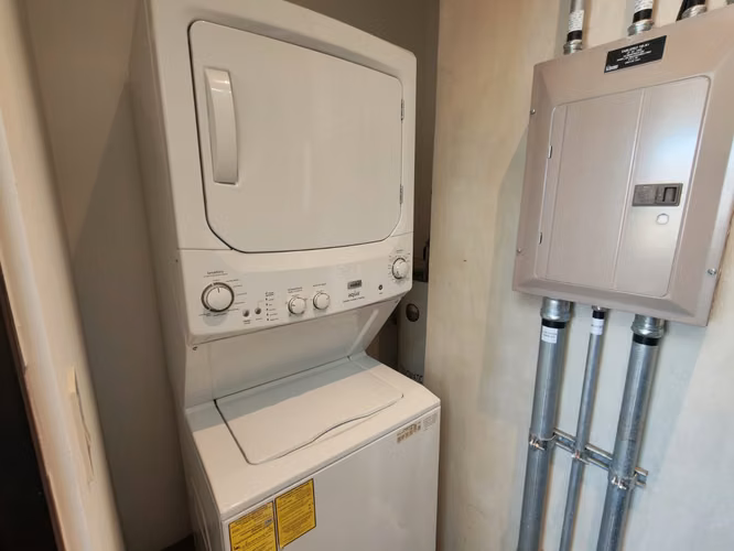 Ganga! Apartamento con línea blanca en Guachipelín de Escazú. - Imagen 5