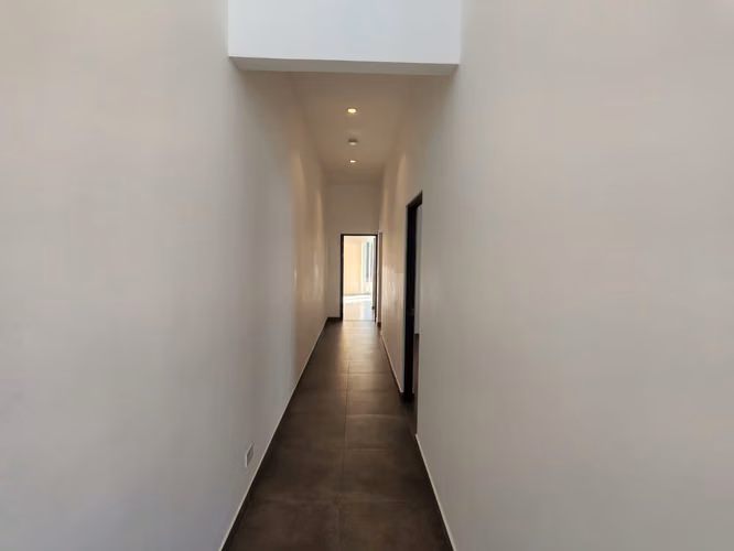 Ganga! Apartamento con línea blanca en Guachipelín de Escazú. - Imagen 7