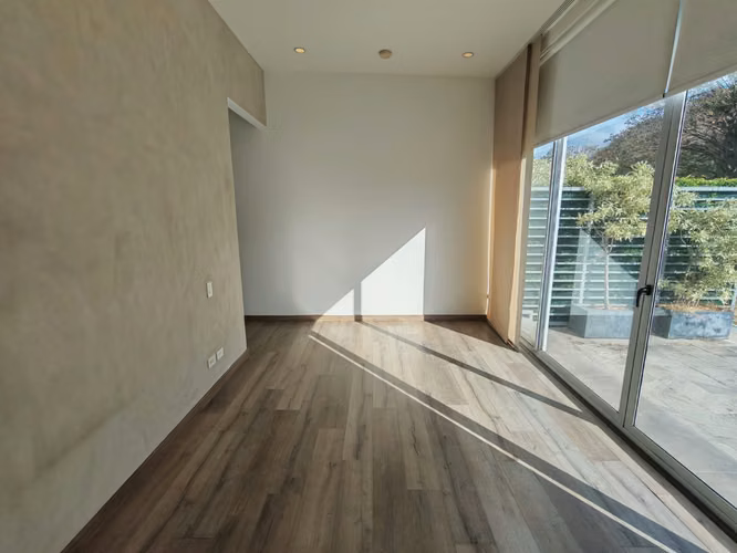 Ganga! Apartamento con línea blanca en Guachipelín de Escazú. - Imagen 9