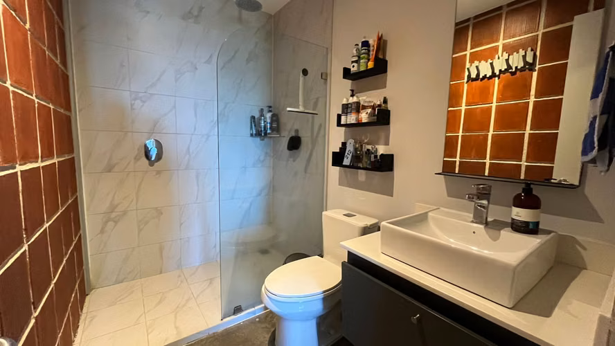 SE Alquila. La Sabana. Linda vista y cada habitacion con su baño. - Imagen 10