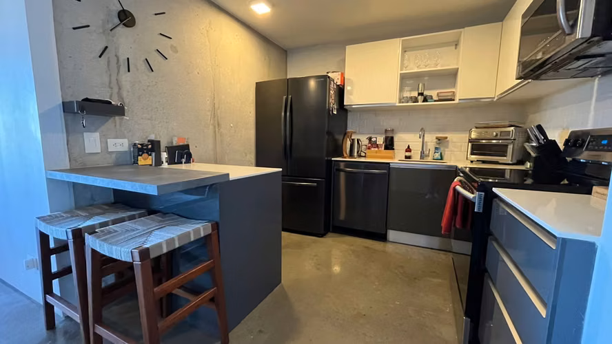 SE Alquila. La Sabana. Linda vista y cada habitacion con su baño. - Imagen 8