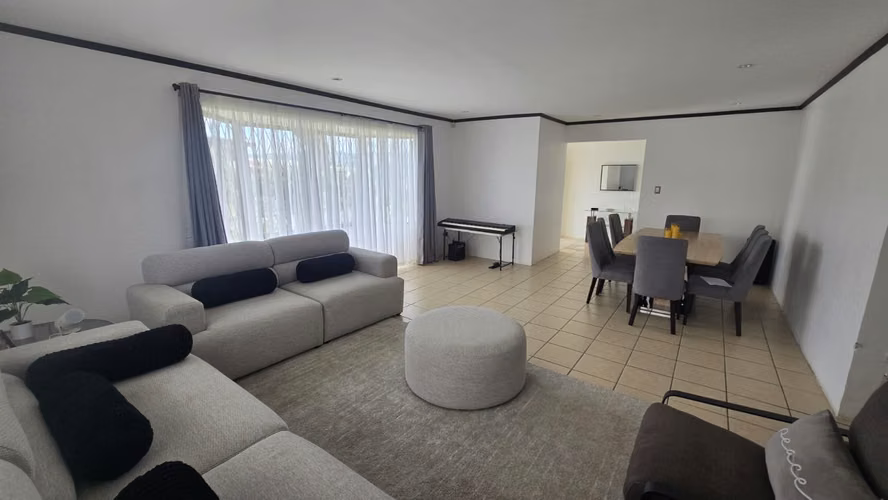 Casa Esquinera en Residencial El Cedral (ID 42854 ) - Imagen 5
