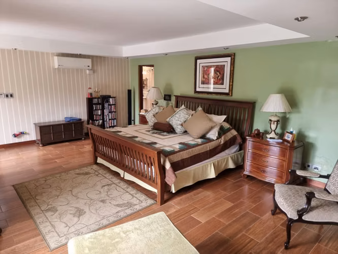 Casa en venta una sola planta y patio Pinares de Curridabat - Imagen 9
