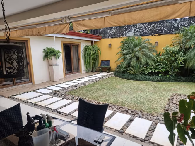 Casa en venta una sola planta y patio Pinares de Curridabat - Imagen 19