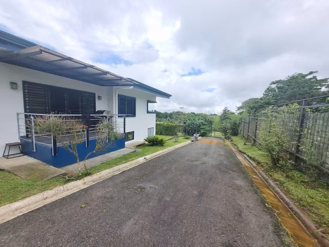 Casa con terreno amplio en venta en Coronado 21610 - Imagen 12