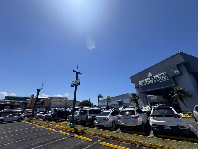 Venta quiosco en Alajuela | Frente Food Court | Ideal Emprendimiento - Imagen 7