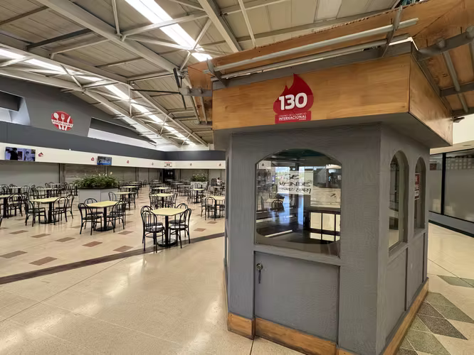 Venta quiosco en Alajuela | Frente Food Court | Ideal Emprendimiento - Imagen 4