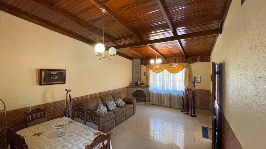 Venta de casa independiente con 4 habitaciones. San Isidro de Heredia - Imagen 4