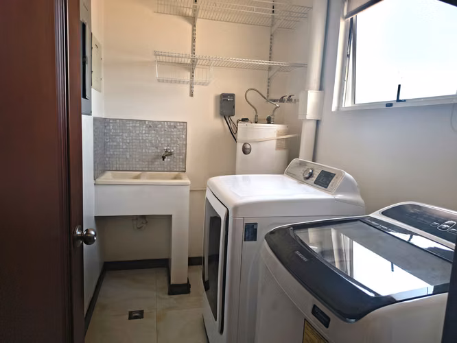 ALQUILER APARTAMENTO AMOBLADO $ 2.500 IVAI SAN RAFAEL DE ESCAZU - Imagen 2