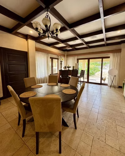 Propiedad Comercial y de lujo en venta Santa Ana - Imagen 3
