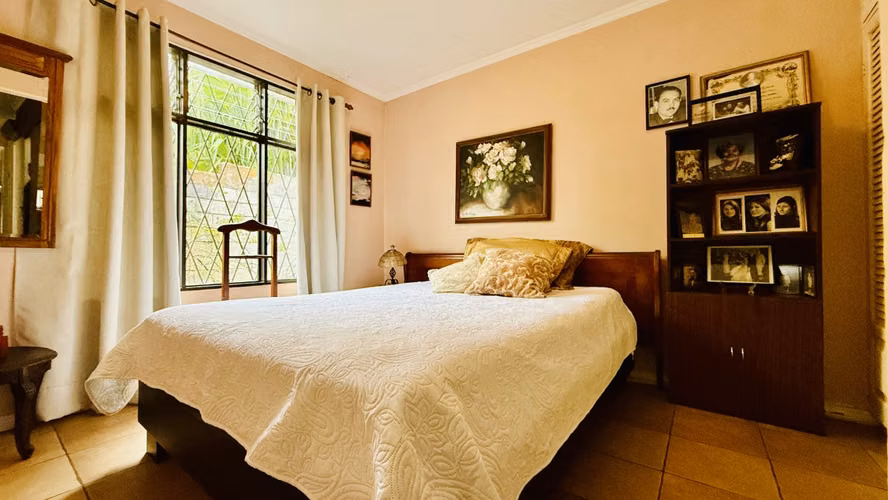 Venta Casa Independiente en Guayabos, Curridabat - Imagen 9
