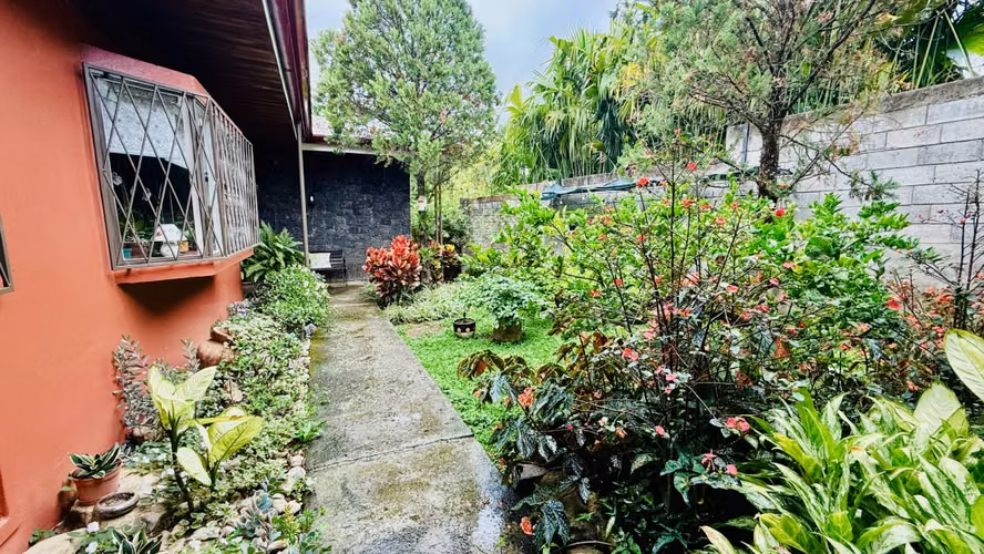 Venta Casa Independiente en Guayabos, Curridabat - Imagen 6