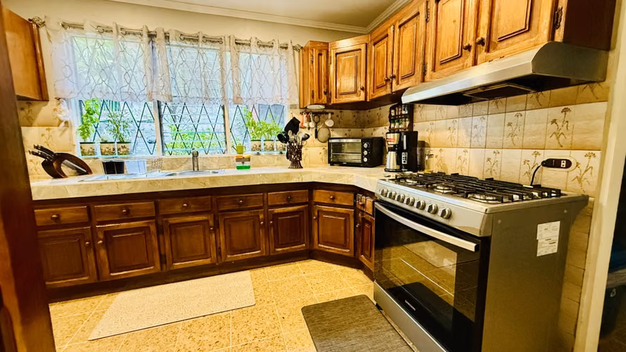 Venta Casa Independiente en Guayabos, Curridabat - Imagen 2