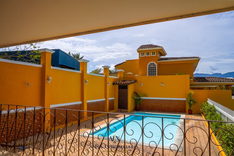 Casa en Exclusivo Condominio  Solo 11 Residencias | San Vicente de Moravia