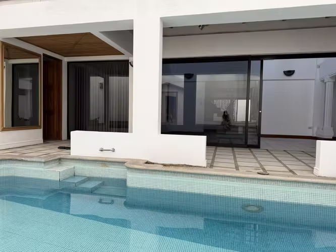 CASA ESQUINERA CON USO DE SUELO MIXTO EN ROHRMOSER! P622 - Imagen 10