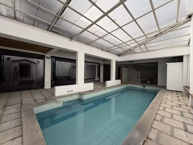 CASA ESQUINERA CON USO DE SUELO MIXTO EN ROHRMOSER! P622 - Imagen 3