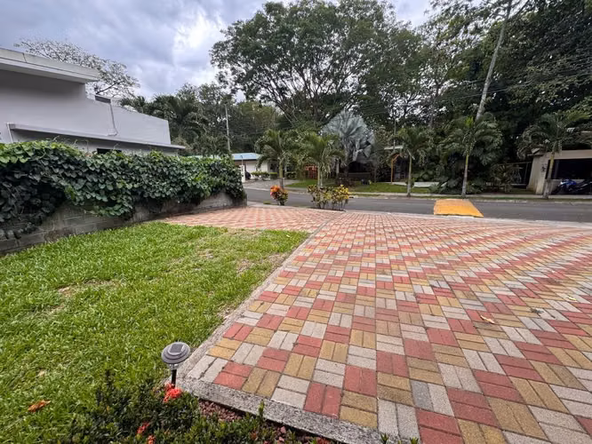 CASA EN ALQUILER – CONDOMINIO PUENTES DEL BOSQUE, LA GARITA, ALAJUELA KS - Imagen 4