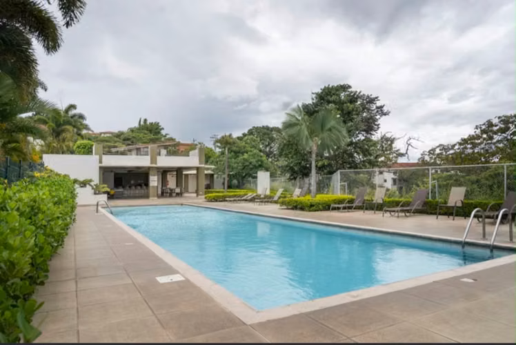 Lujosa Casa En Guachipelin | Amenidades - Imagen 10