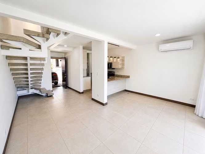 ALQUILER DE CASA EN CONDOMINIO CAOBA, CIUDAD COLÓN - Imagen 8