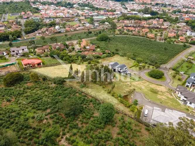 id # 41972 Venta de Lote en Condominio Colinas de Montealegre - Imagen 8
